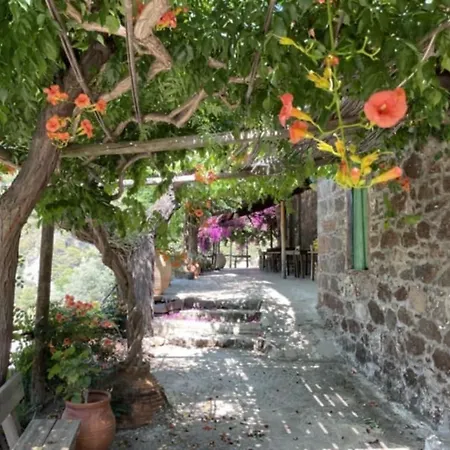 Cozy House In The Foot Of The Volcano